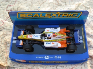 ScaleXtric C2863  Renault F1 Team No.5 F.Alonso 2008